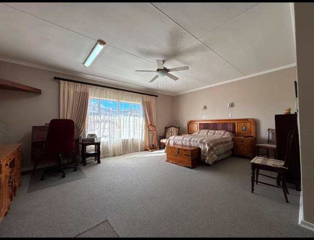 4 BEDROOM HOUSE FOR SALE IN DIAZ BEACH